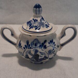 VTG Small Delft Blue Covered Sugar Bowl